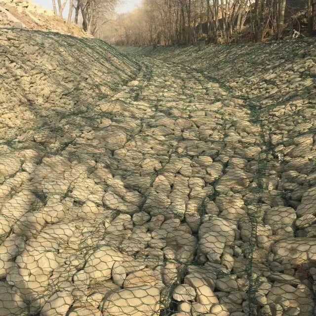 高镀锌铅丝石笼护坡